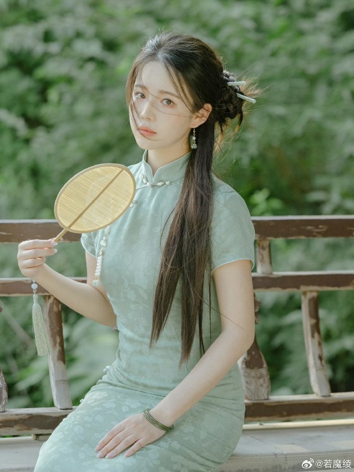 穿普拉达的女王